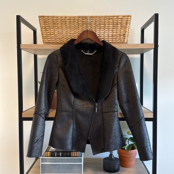 White House Black Market Jackets & Blazers - White House Black Market Asymmetrical Zip LS Shearling Moto Blazer Jacket, XXS